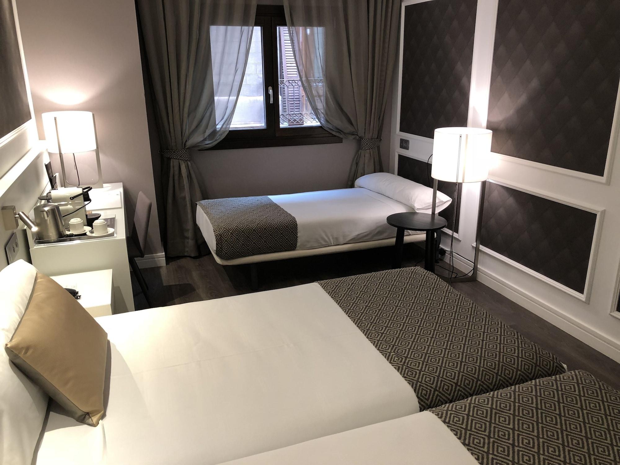 Catalonia Magdalenes Hotel Barcelona Bagian luar foto