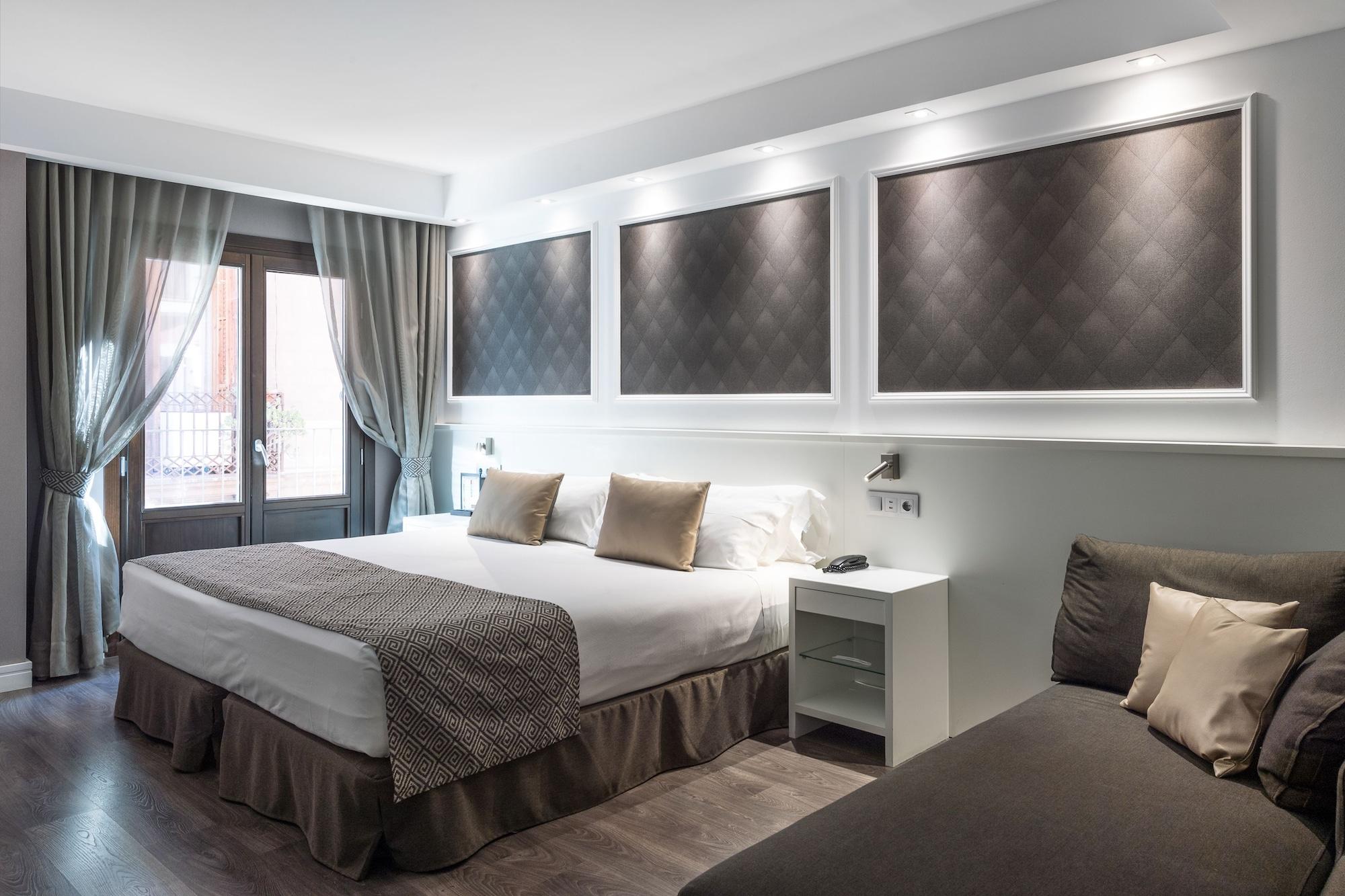 Catalonia Magdalenes Hotel Barcelona Bagian luar foto